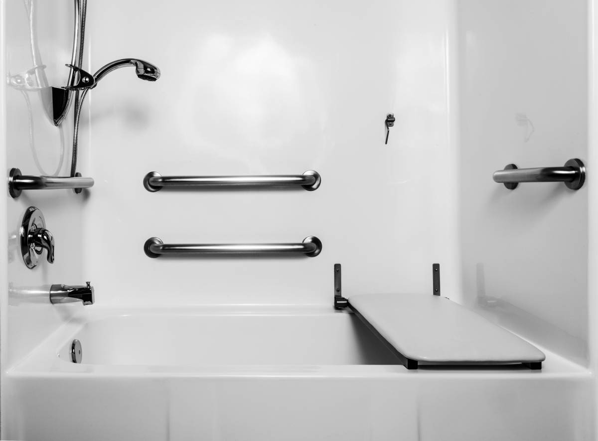 Créer une salle de bain aménagée pour les personnes handicapées
